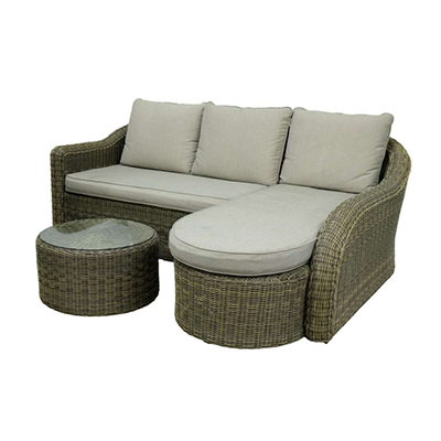 Vantage Pools and Spas has a variety of patio furniture in our Langley showroom. From petite dining sets to large and luxurious couches and tables, we have a variety of sets from My Patio