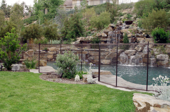 Guardian Safety Pool Fence from Vantage Pools - Serving Langley, Surrey & Maple Ridge