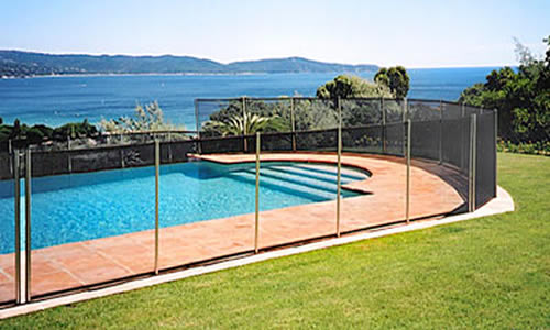 Guardian Safety Pool Fence from Vantage Pools - Serving Langley, Surrey & Maple Ridge